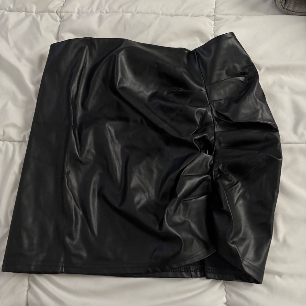 SHEIN Black Faux Leather Pencil Skirt